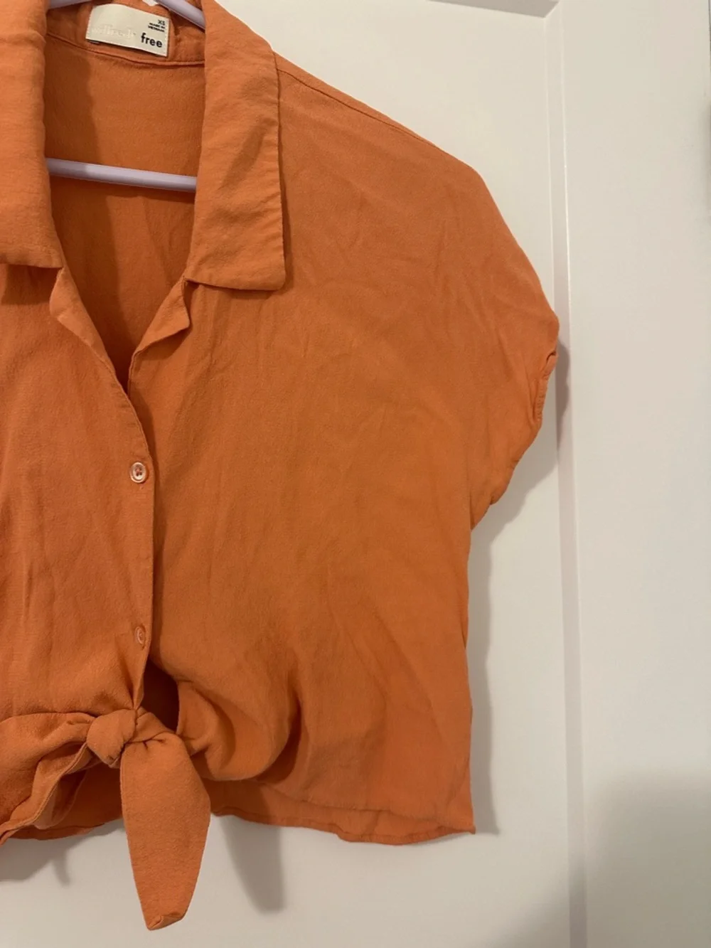 Aritzia Wilfred Free Orange Tie Front Cropped T-shirt Blouse Size XS Women’s - Picture 5 of 9